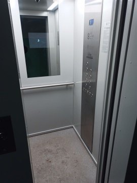 2-к квартира, 9/9 эт., 42м²