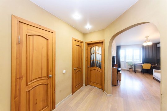 2-к квартира, 10/10 эт., 66м²