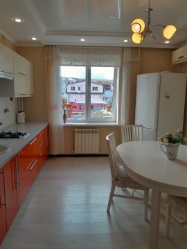 2-к квартира, 4/4 эт., 61м²