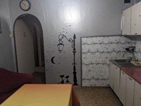 2-к квартира, 3/10 эт., 65м²